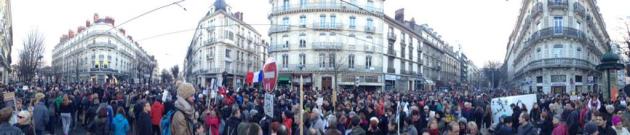 "@nabifer: Vue panoramique de #lamarcherepublicaine à #Grenoble #JeSuisCharlie http://t.co/uBZn35dhM9"